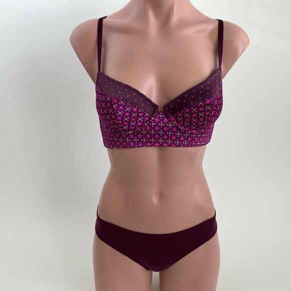 Victoria's Secret Very Sexy Lined Demi Bra 32C Brief XS Burgundy Set - Picture 3 of 12